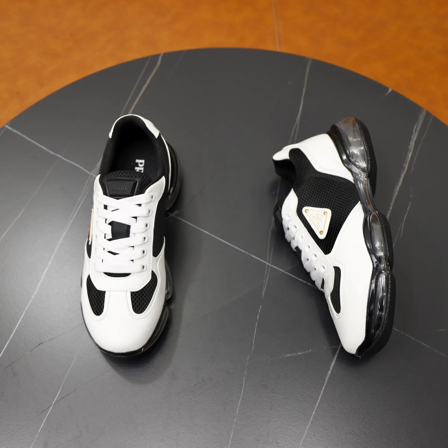 Men's shoes 💰660💰PRADA] Men's shoes are popular in the counter, high-quality shipments ✔️Official website synchronization, original imported cowhide with comfortable mesh surface + cowhide lining, 1⃣️:1⃣️reproduction, original factory air-cushioned original sole, 38-45